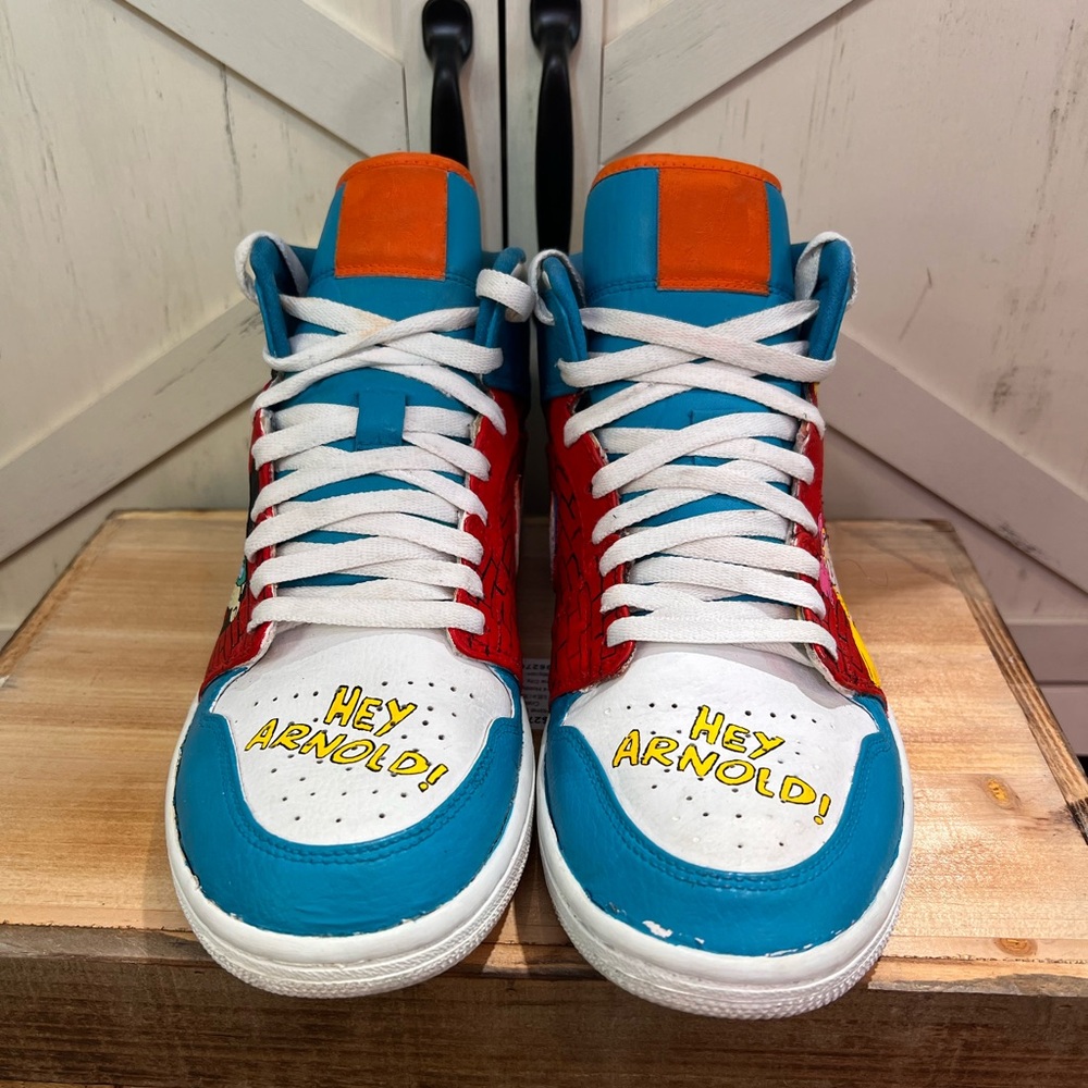 Nickelodeon “Hey Arnold” Custom Hand Painted Nike Air Jordan 1 Mid Shoes, Size 8 - Picture 6 of 9